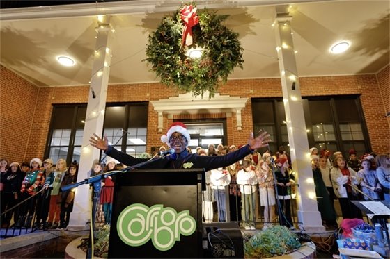 Mayor Foushee at the Tree Lighting