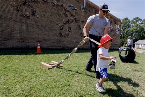 July 4 kid and fire fighter