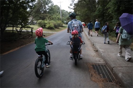 Kids and parents walking and rolling to school 