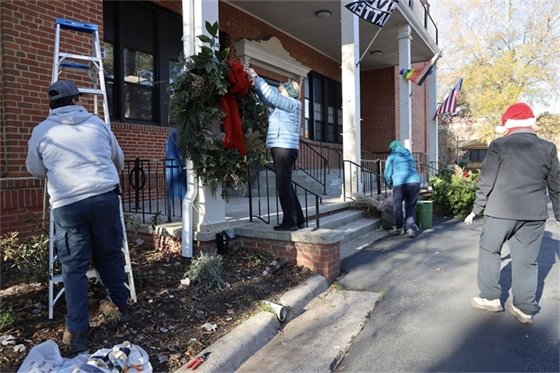 Wreaths at Town Hall 3