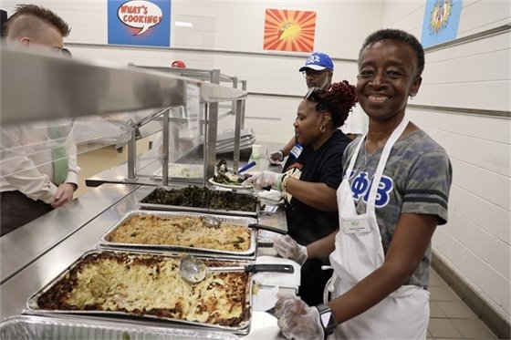 Community Dinner volunteer - Mayor Foushee