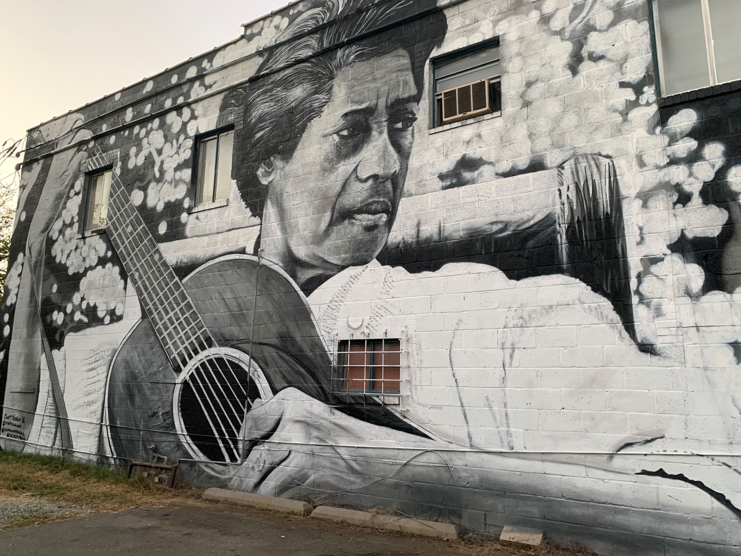 Elizabeth Cotten mural in Carrboro, NC